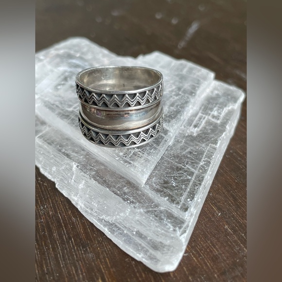 Vintage 90’s Sterling Silver Chunky Ring Size 5 3/4 - Picture 3 of 14